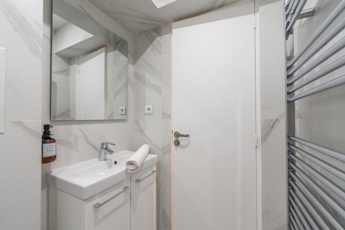 פריז Nouveau Appartement Sacre Coeur Cottages 2 מראה חיצוני תמונה
